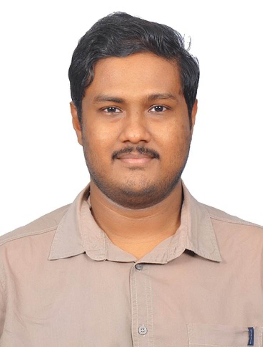 PHOTO DR IMRAN KHAN REGISTRAR OF ORTHOPAEDICS